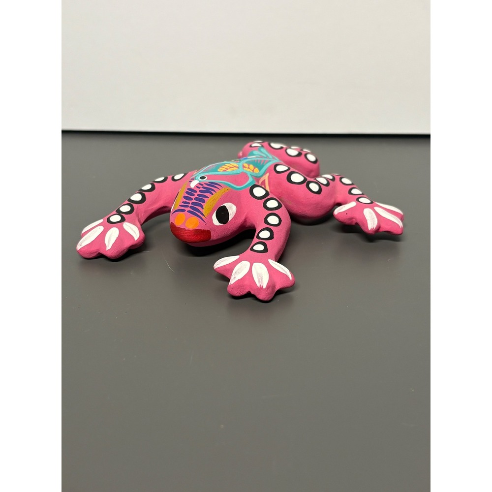 Mexican Folk Art Pink Clay Frog Alebrije‎ Hand Painted Wall Decor Figurine 5.5"